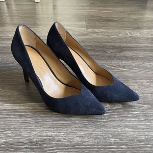 Navy Banana Republic heels